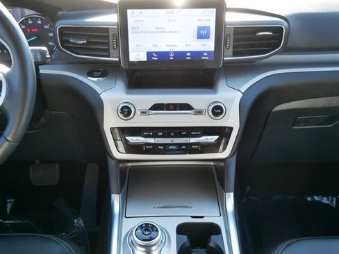 Certified 2023 Ford Explorer XLT w/ Equipment Group 202A image 17