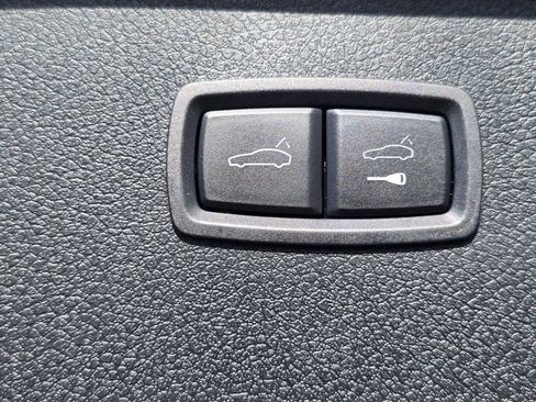 Used 2024 Porsche Macan S image 17