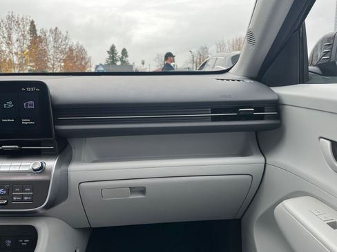 Used 2025 Hyundai Kona SEL image 35