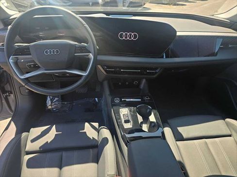 Used 2025 Audi A6 e-tron Prestige RWD image 20