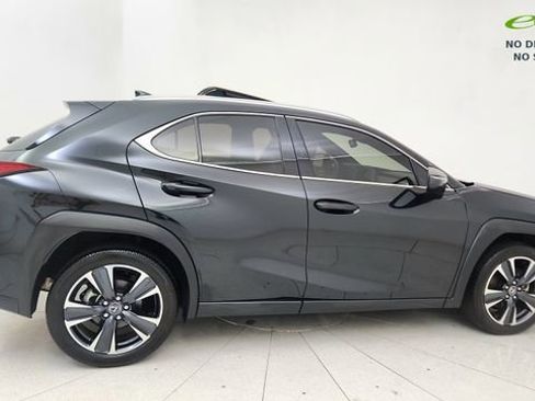 Used 2025 Lexus UX 300h FWD image 6