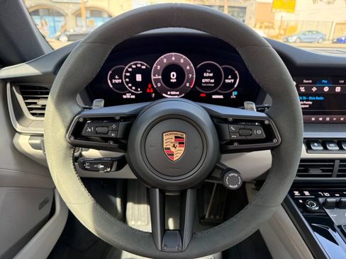 Used 2025 Porsche 911 Carrera RWD image 42