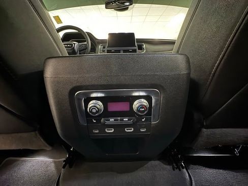 Used 2024 GMC Yukon AT4 w/ Technology Package AWD/4WD image 16