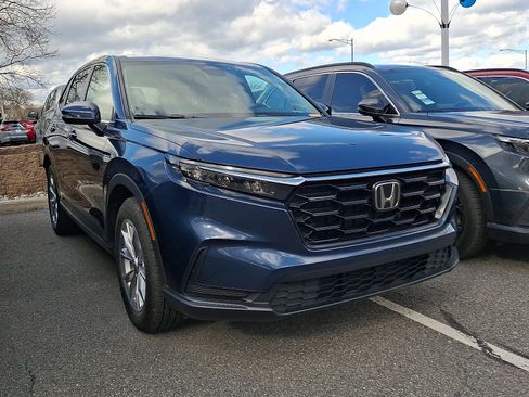 Used 2023 Honda CR-V EX image 1