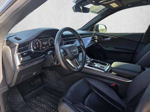 Used 2019 Audi Q8 Premium Plus w/ Premium Plus image 14
