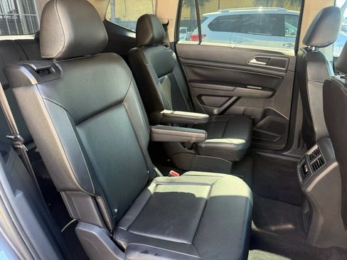Used 2018 Volkswagen Atlas SE FWD image 17