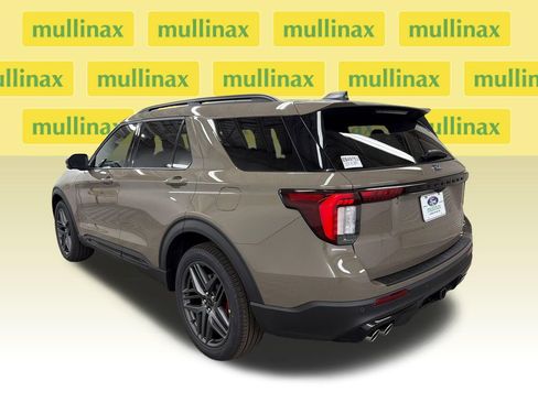 New 2026 Ford Explorer ST image 9