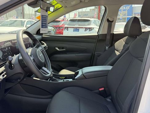 Used 2025 Hyundai Tucson SE AWD/4WD image 19