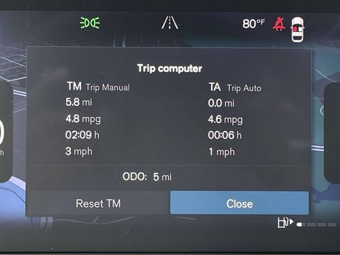 New 2026 Volvo XC40 B4 Plus w/ Protection Package Premier image 18