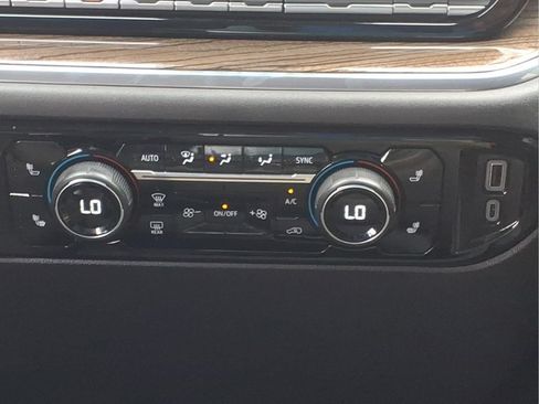 Used 2023 Chevrolet Silverado 1500 LT RWD image 20