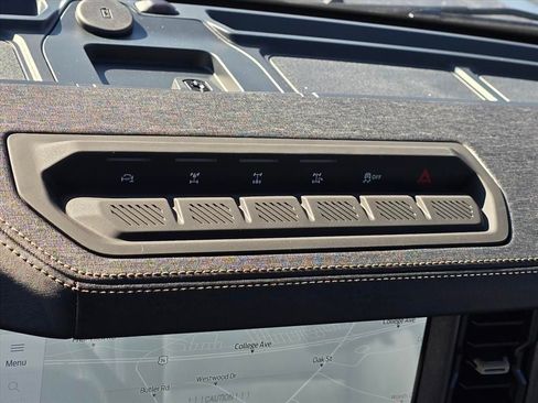 New 2025 Ford Bronco Badlands w/ Sasquatch Package AWD/4WD image 19