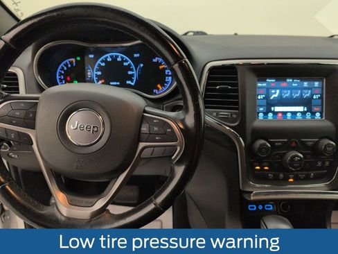 Used 2021 Jeep Grand Cherokee Laredo image 21