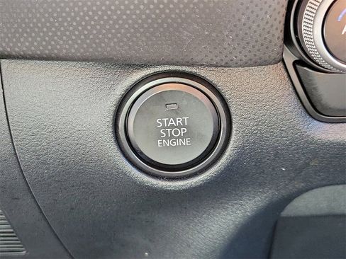 Used 2025 MAZDA CX-50 AWD 2.5 S w/ Premium Package image 31