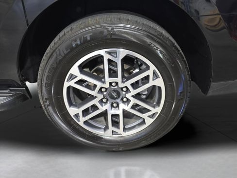 Used 2025 Ford Expedition Max Active image 26