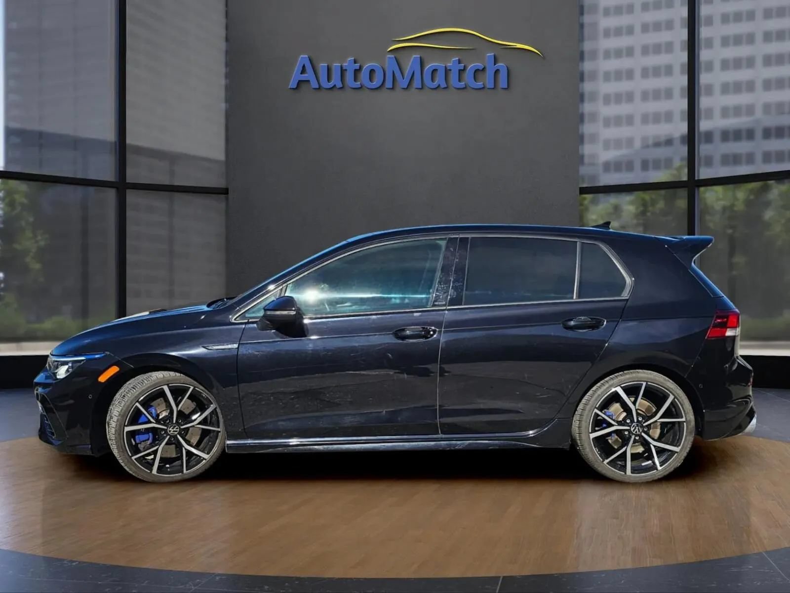 Used 2024 Volkswagen Golf R AWD/4WD image 5