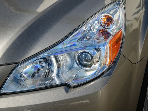 Used 2014 Subaru Outback 2.5i Limited w/ Accessory Value Package (OY1) AWD/4WD image 9