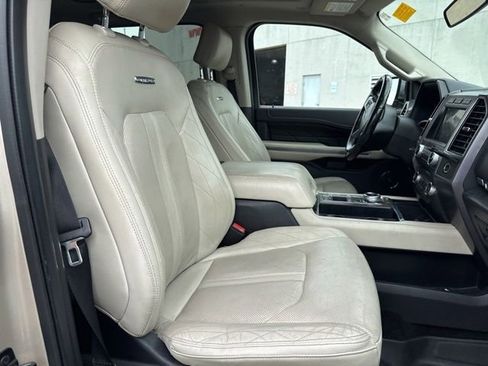 Used 2018 Ford Expedition Max Platinum RWD image 12