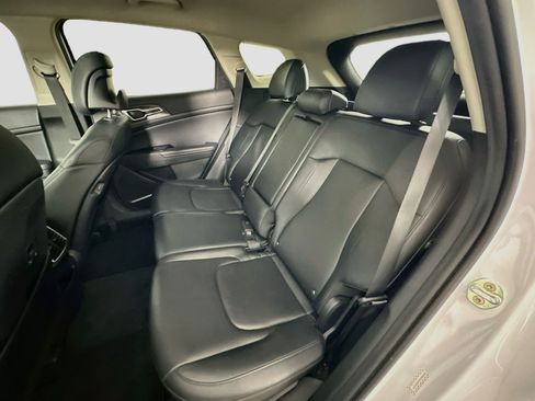 Used 2023 Kia Sportage EX FWD image 27