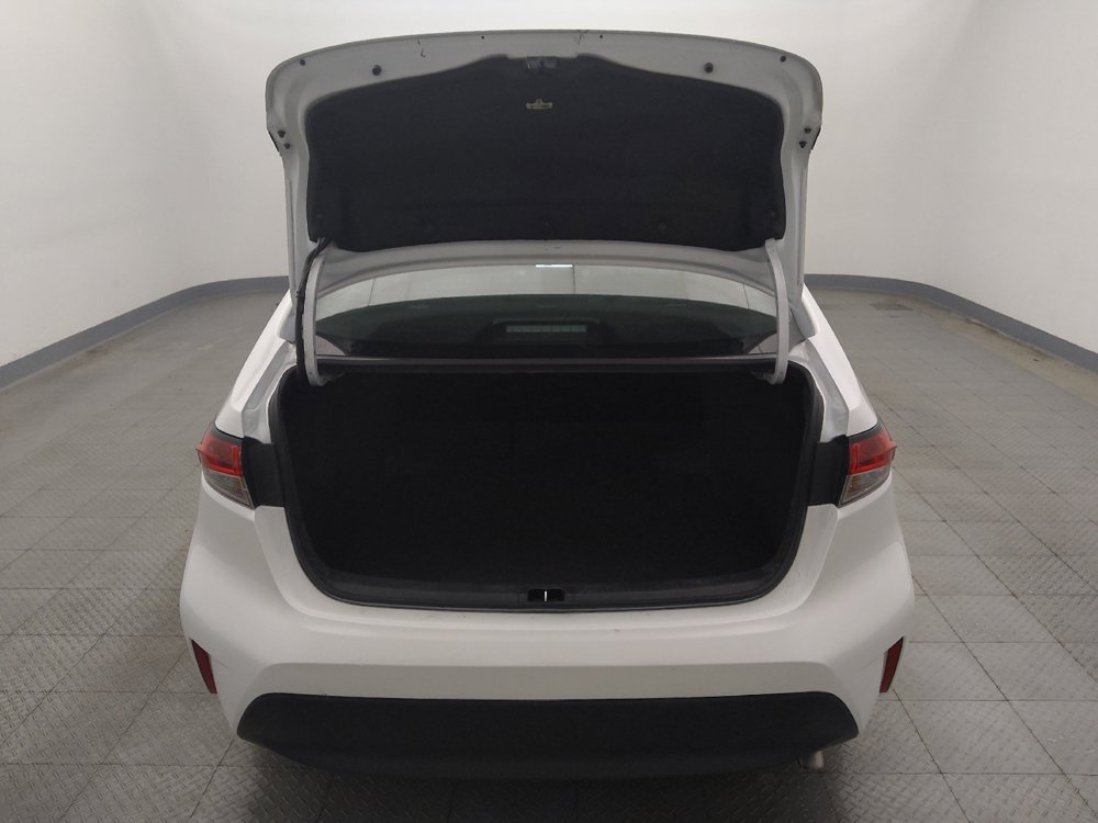 Used 2025 Toyota Corolla LE FWD image 29