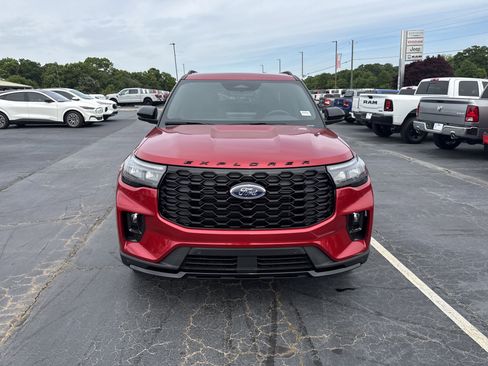 New 2026 Ford Explorer ST-Line AWD/4WD image 3