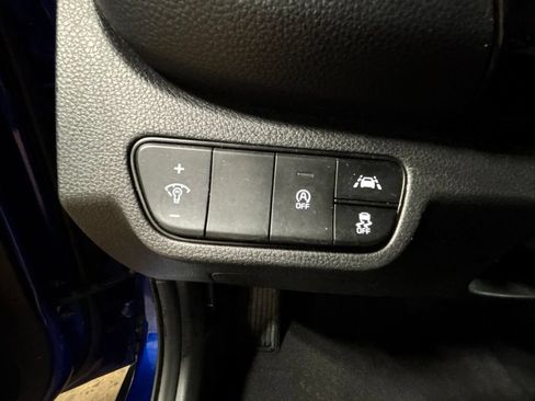 Used 2023 Kia Seltos EX AWD/4WD image 13