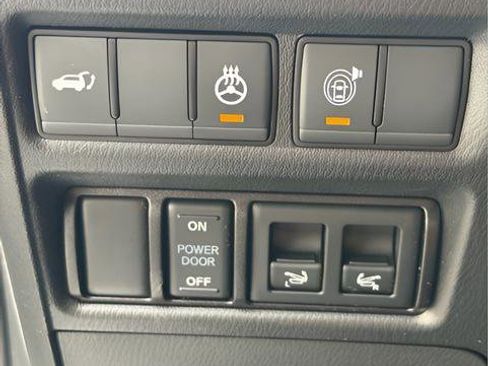 Used 2024 INFINITI QX80 Sensory image 7