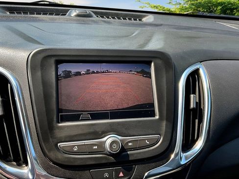 Used 2023 Chevrolet Equinox LT w/ Driver Convenience Package image 20