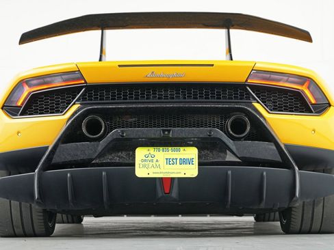 Used 2018 Lamborghini Huracan Performante image 57