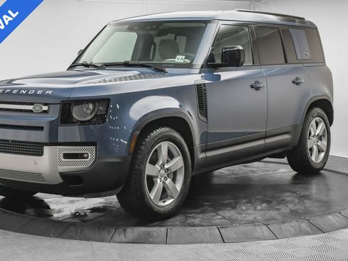 Used 2024 Land Rover Defender 110 S image 3