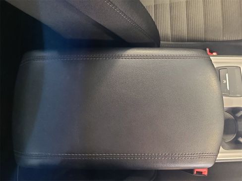 Used 2023 Ford Edge SEL image 18