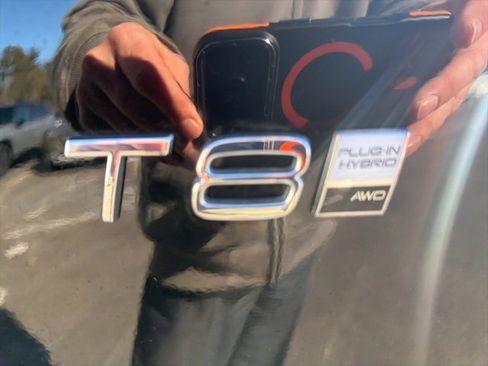 Used 2025 Volvo XC90 T8 Plus w/ Protection Package Premier image 50