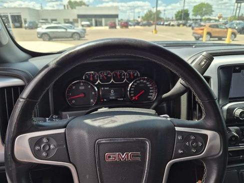 Used 2016 GMC Sierra 2500 SLE w/ SLE Preferred Package AWD/4WD image 17