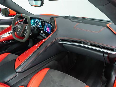Used 2025 Chevrolet Corvette Stingray Preferred Cpe w/ Z51 Performance Package RWD image 30