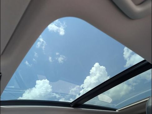 Used 2022 Kia Sorento S w/ Panoramic Sunroof Package AWD/4WD image 14