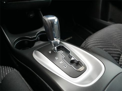 Used 2016 Dodge Journey SXT w/ Chrome Appearance Group image 32