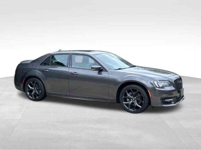 Used 2023 Chrysler 300 S w/ Comfort Group RWD image 1
