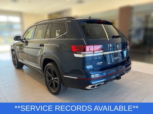 Used 2021 Volkswagen Atlas SE w/ Panoramic Sunroof Package FWD image 2