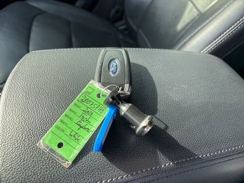 Used 2018 Ford Explorer Limited image 24