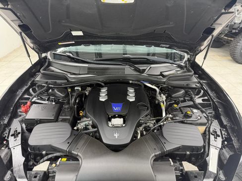 Used 2017 Maserati Ghibli S RWD image 34