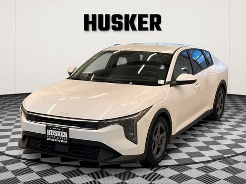 Used 2025 Kia K4 FWD image 4