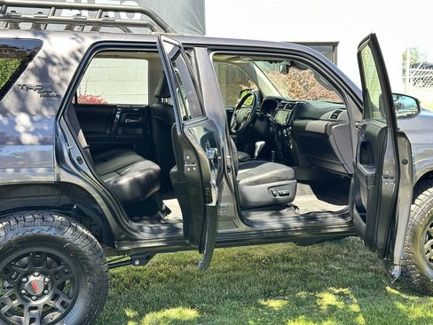Used 2023 Toyota 4Runner TRD Off-Road Premium w/ Off Road Premium Plus Package AWD/4WD image 22