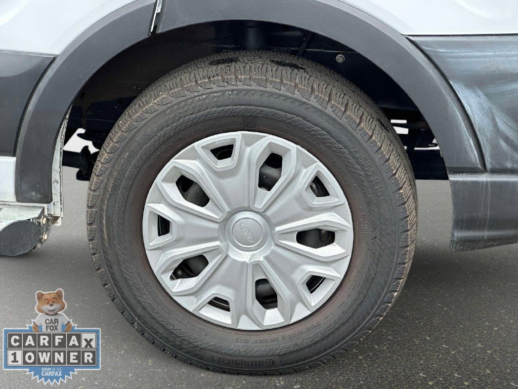 Used 2024 Ford Transit 250 Low Roof w/ Exterior Upgrade Package RWD image 7