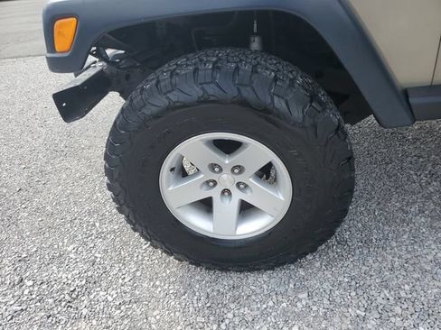 Used 2003 Jeep Wrangler Sahara AWD/4WD image 8