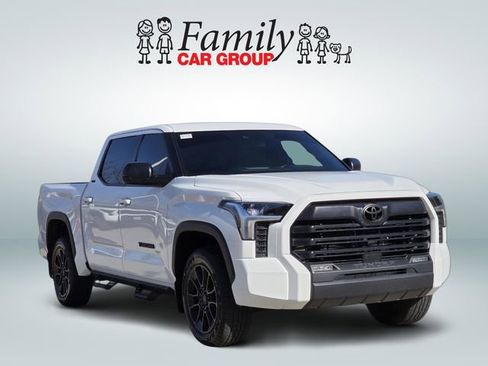 Used 2025 Toyota Tundra SR5 w/ SR5 Premium Package image 2