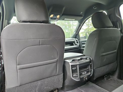 Used 2022 RAM 2500 Big Horn w/ Level C Equiment Group AWD/4WD image 19