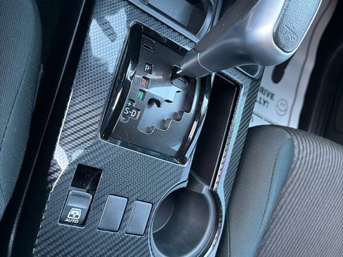 Used 2018 Toyota 4Runner TRD Off-Road w/ TRD Performance Package image 18