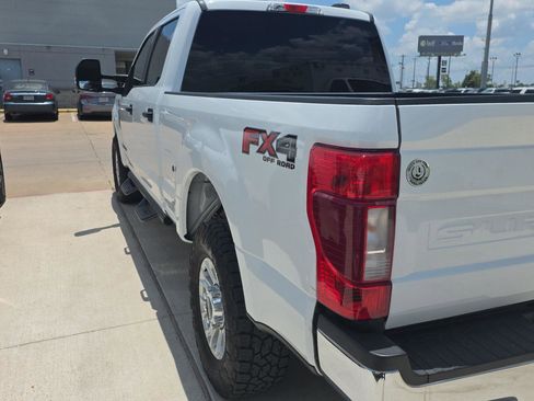 Used 2022 Ford F250 XLT w/ FX4 Off-Road Package AWD/4WD image 5