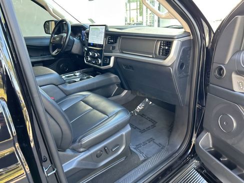 Used 2024 Ford Expedition Max XLT AWD/4WD image 24