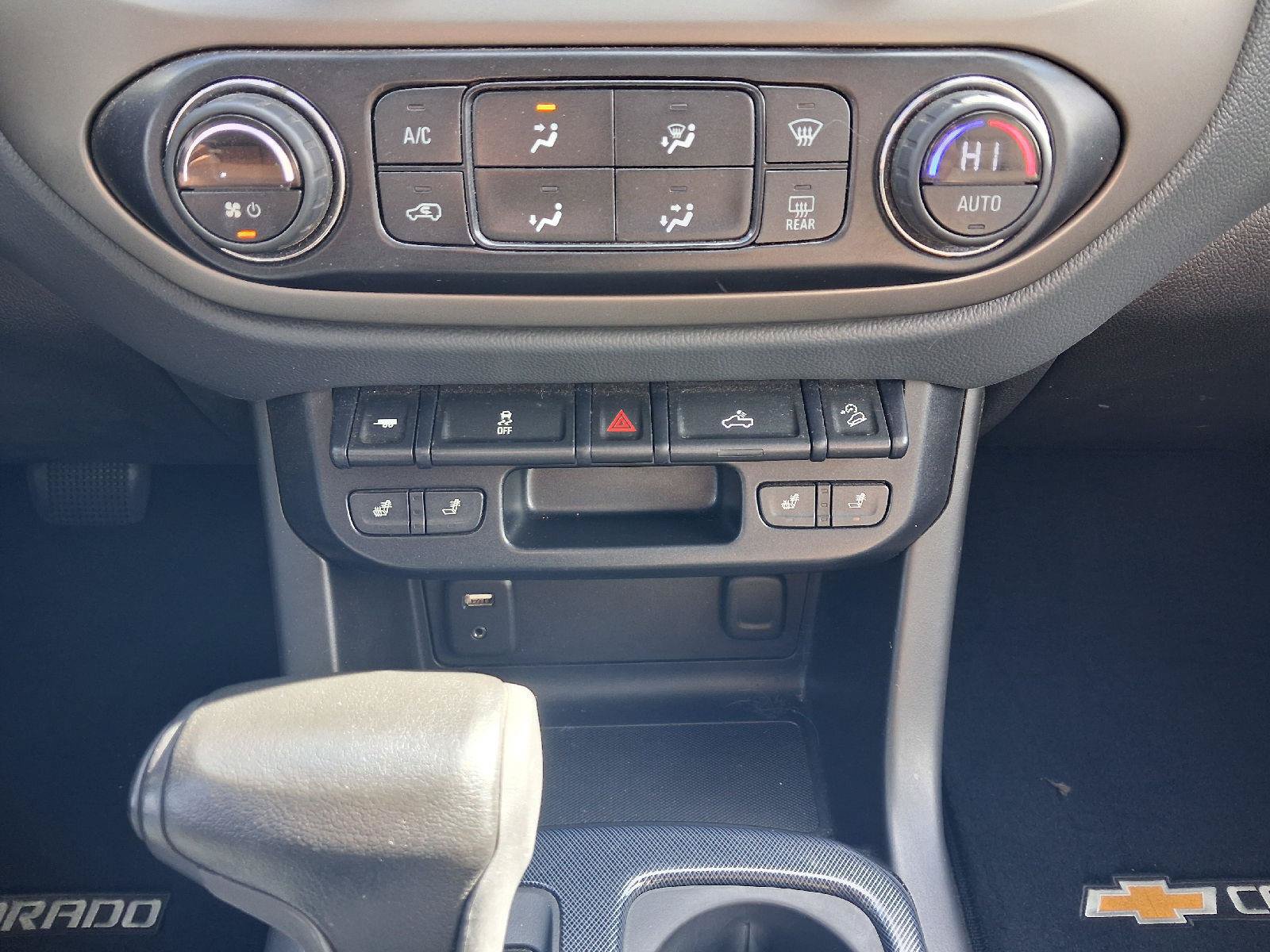Used 2016 Chevrolet Colorado Z71 AWD/4WD image 34