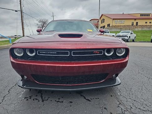 Used 2019 Dodge Challenger R/T image 5